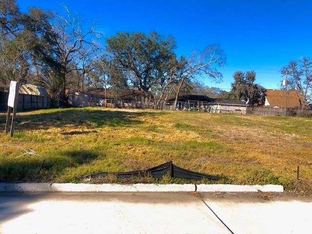 418 Magnolia - Photo 1