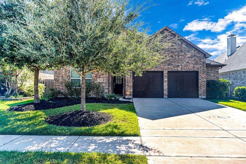 6006 Hedgepark Drive - Photo 1