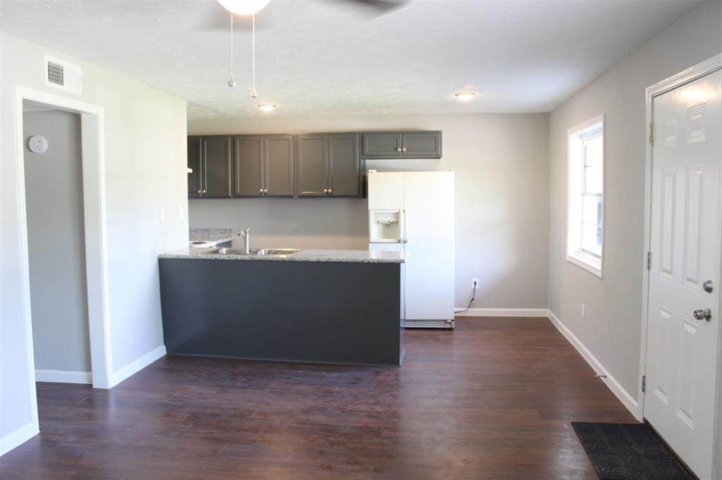 6301 Calhoun Road - Photo 1