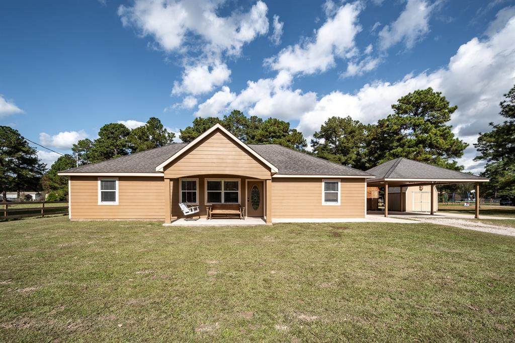 174 County Road 2234 2 - Photo 1