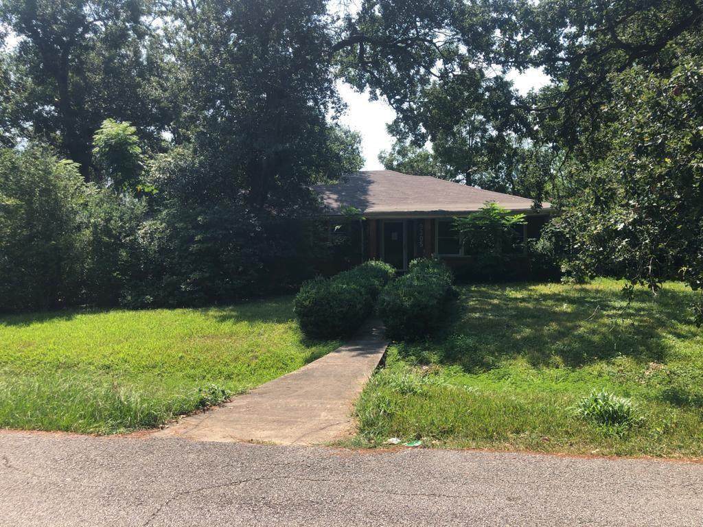 9305 Saddle Lane - Photo 1