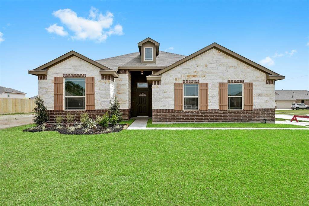 101 Tracie Drive - Photo 1