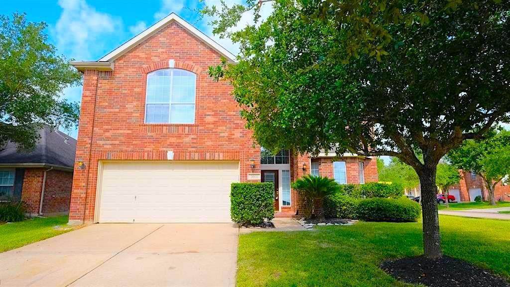 7002 Lakegreen Court - Photo 1