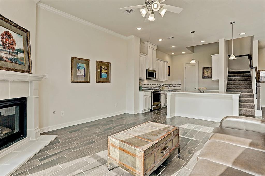 8 Oaks Drive - Photo 1