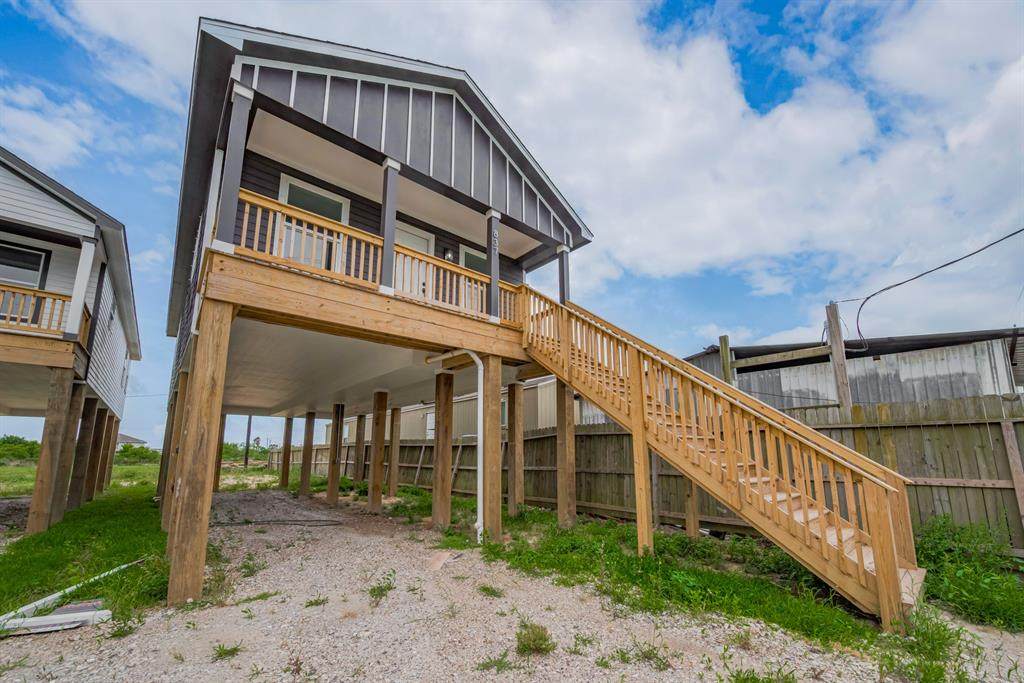 837 22nd Street - Photo 1