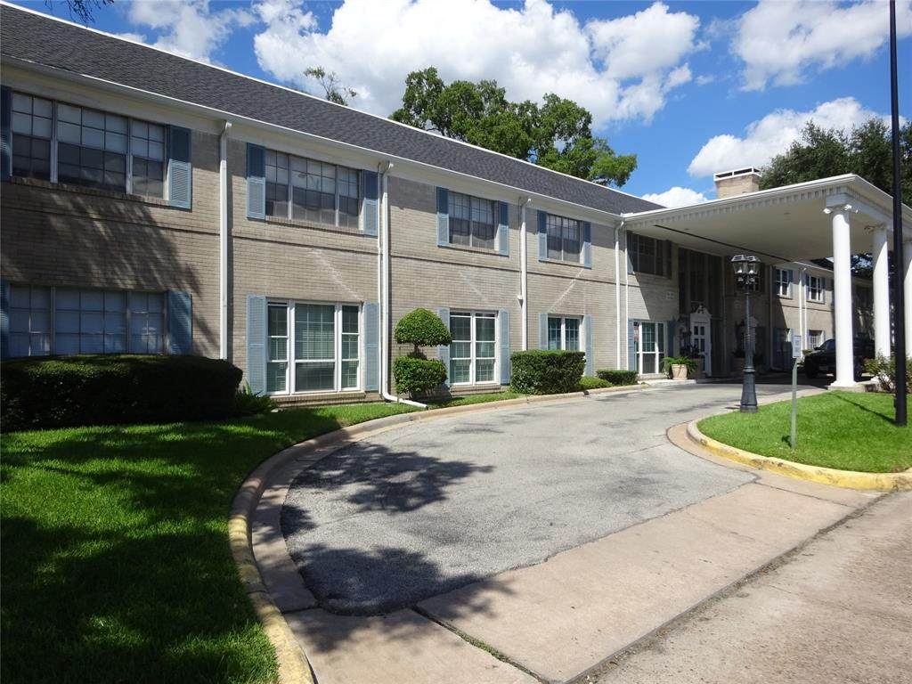2600 Bellefontaine Street - Photo 1