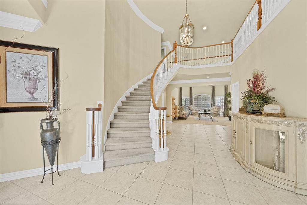 19910 Sky Hollow Lane - Photo 1