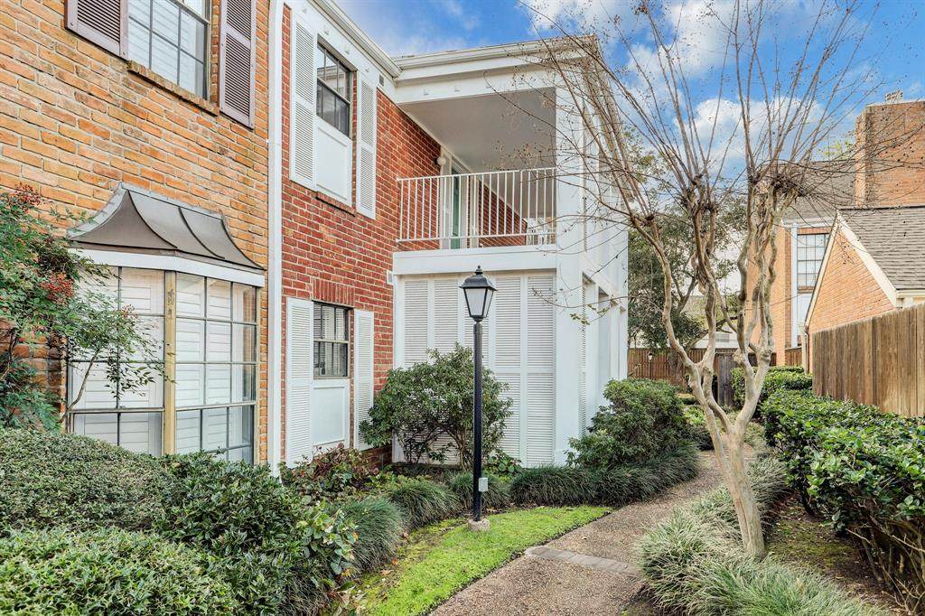 870 Augusta Drive - Photo 1