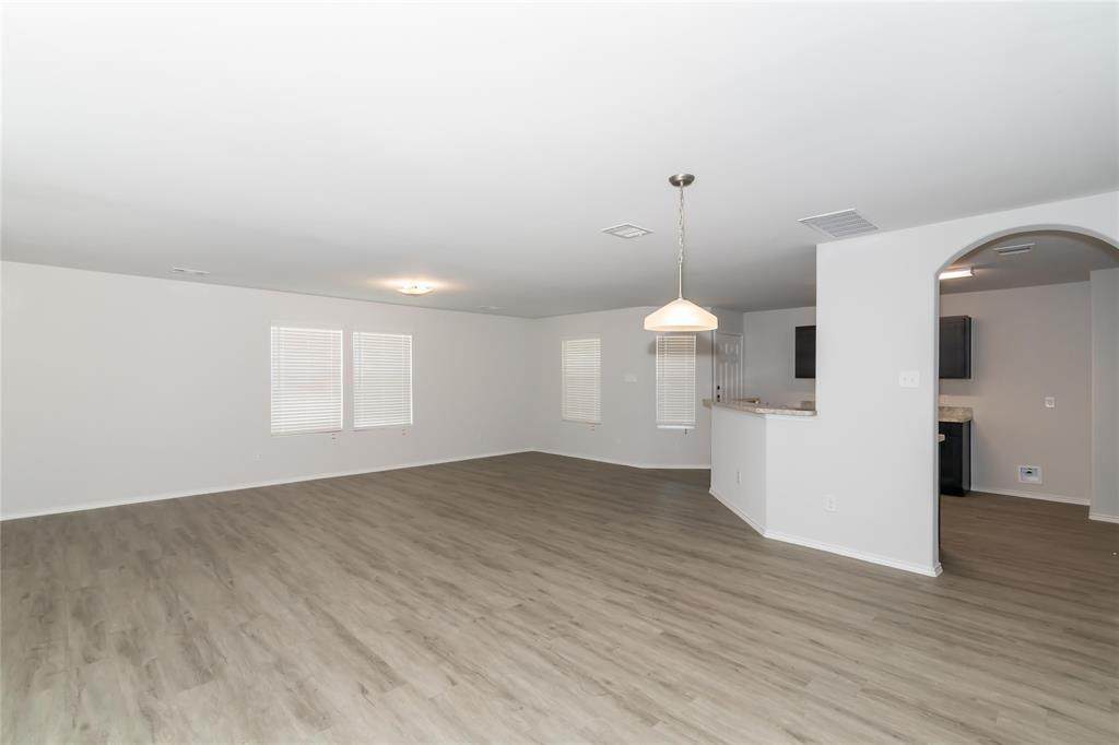 2516 Shad Drive - Photo 1
