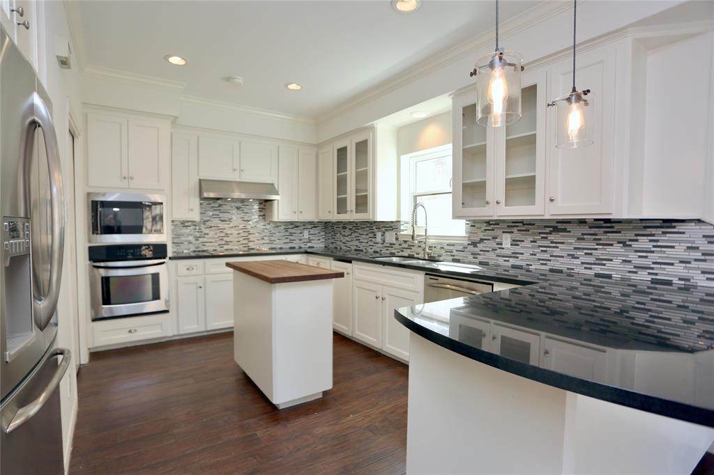 2006 Potomac Drive - Photo 1