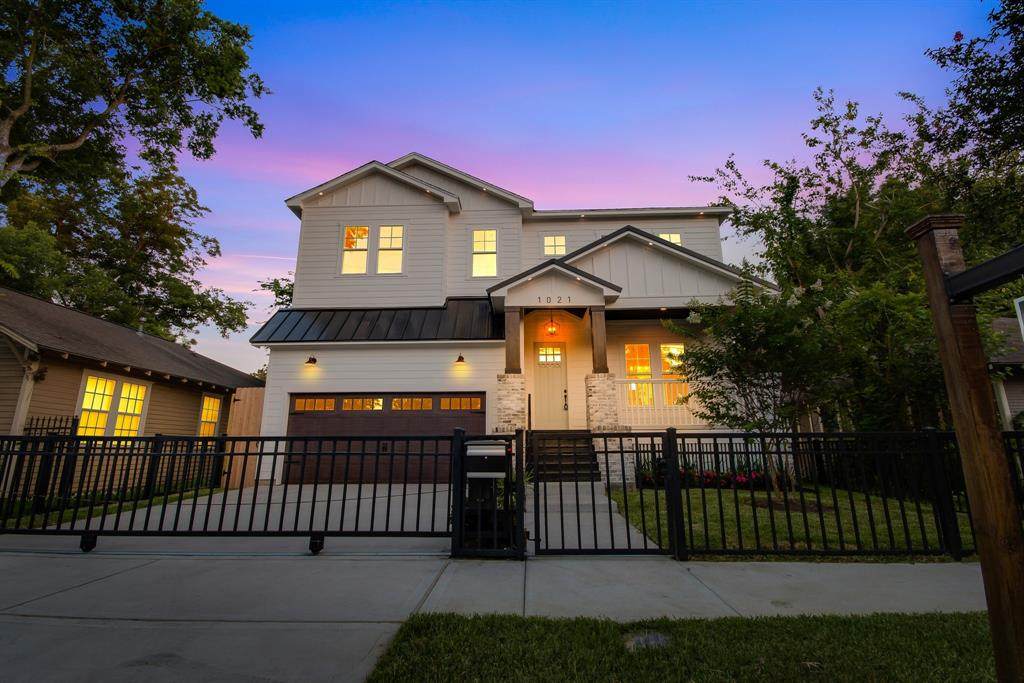 1021 Robbie Street - Photo 1