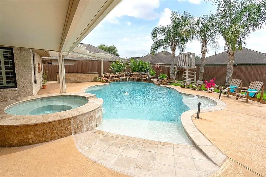2305 Reata Drive - Photo 1