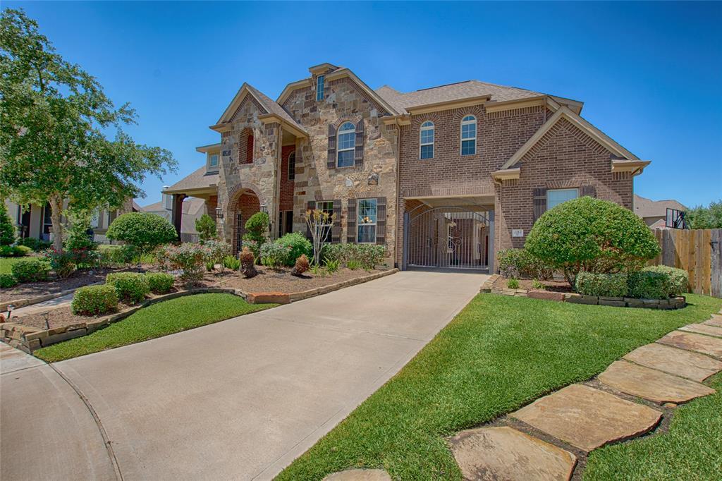 2212 Maple Cliff Lane - Photo 1