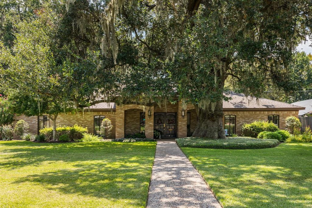 316 Forest Drive - Photo 1