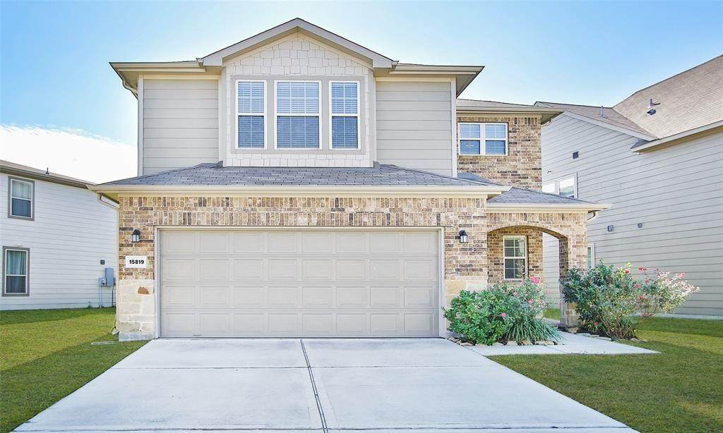 15819 Sunny Stone Drive - Photo 1