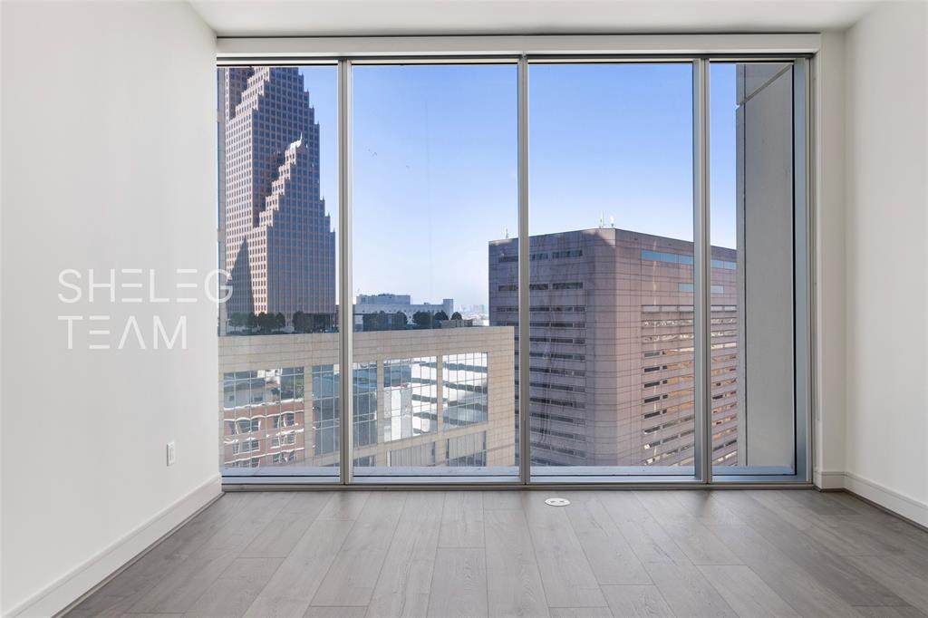 414 Milam Street - Photo 1