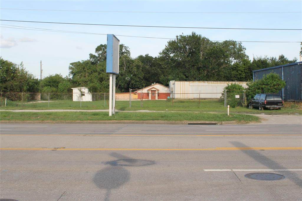 10801 Telephone Road - Photo 1