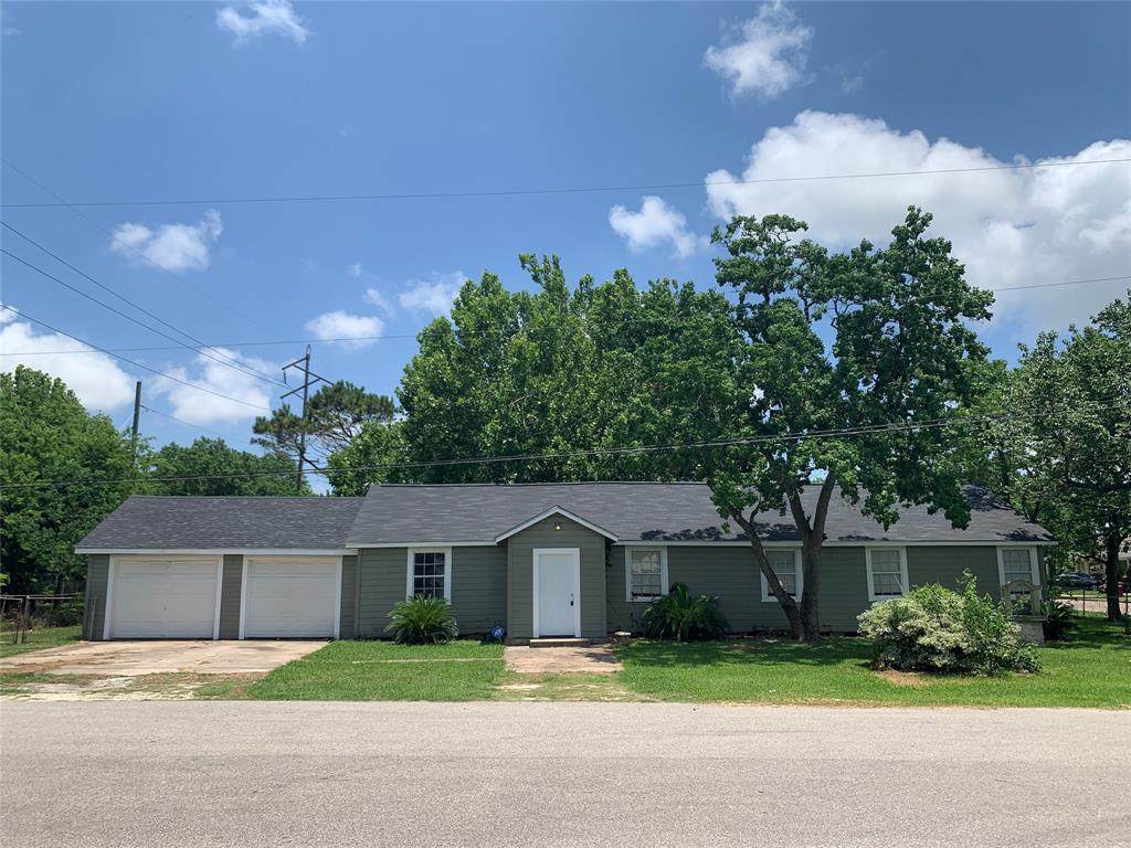 2302 Yellowstone Street - Photo 1