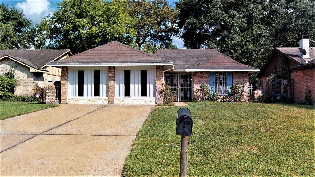 5502 Goldspier Street - Photo 1