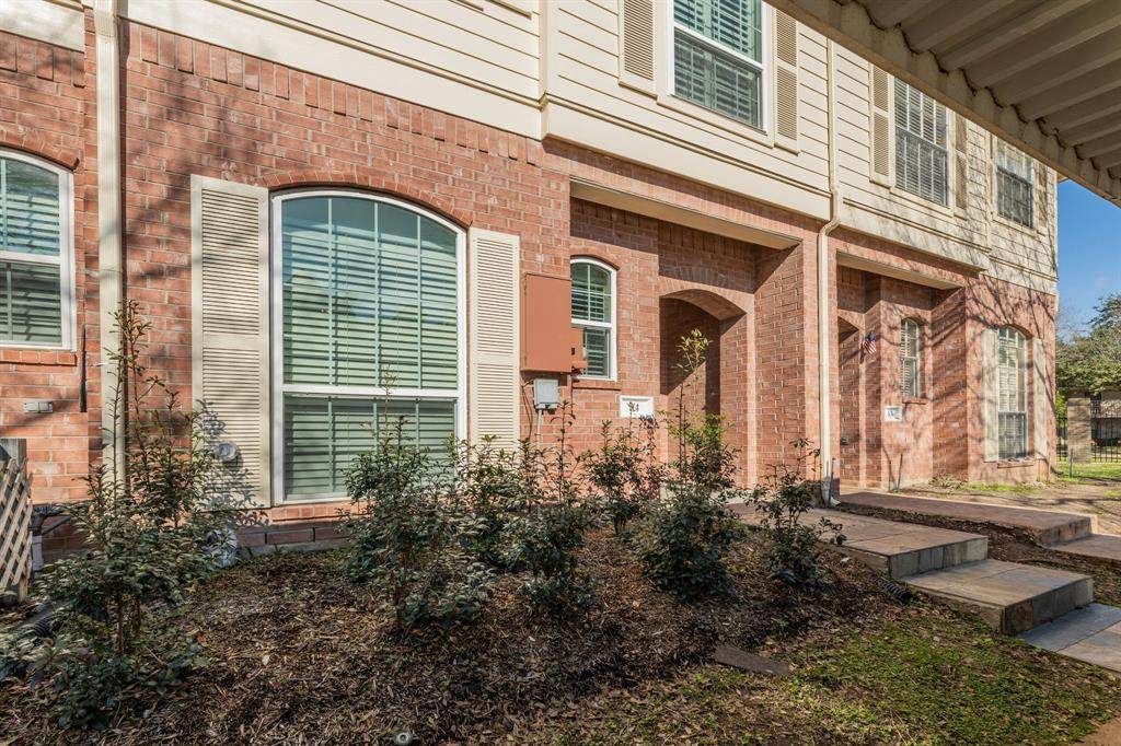 2710 Grants Lake Boulevard - Photo 1