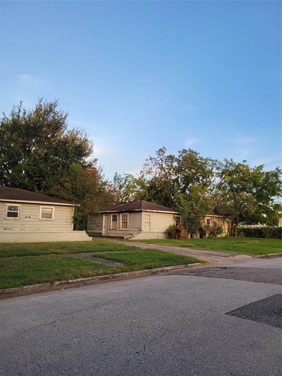 330 Harvard Street - Photo 1