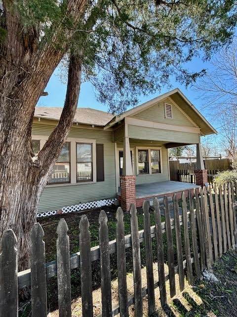 211 Phillips Street - Photo 1