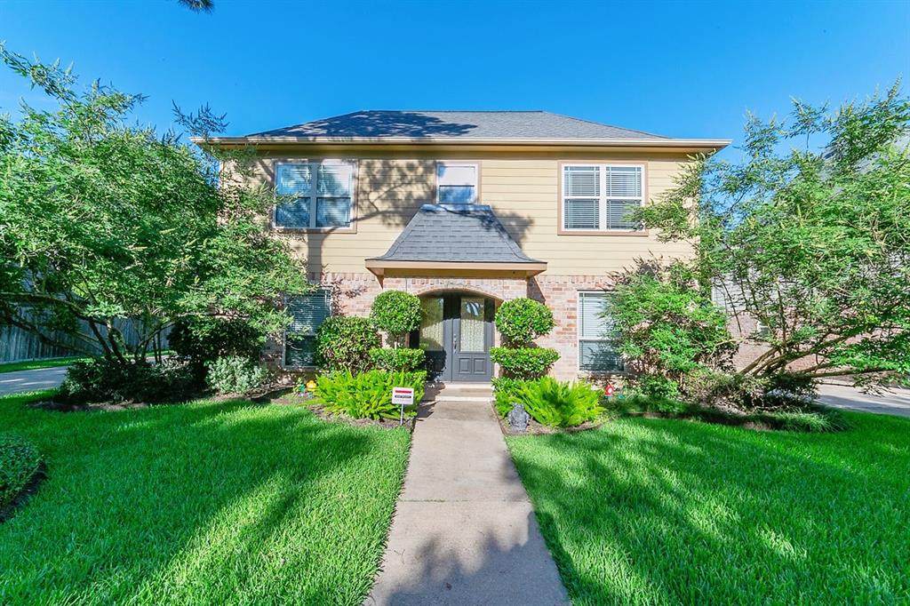 2007 Shadowbriar Drive - Photo 1