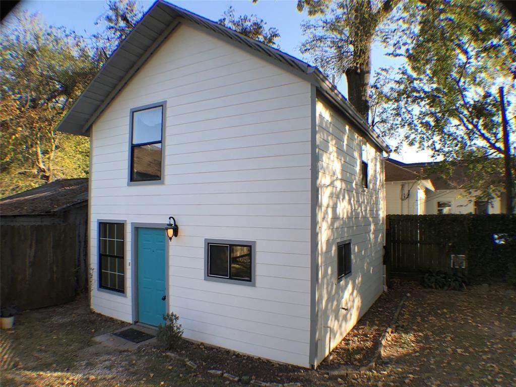 3407 White Oak Drive - Photo 1
