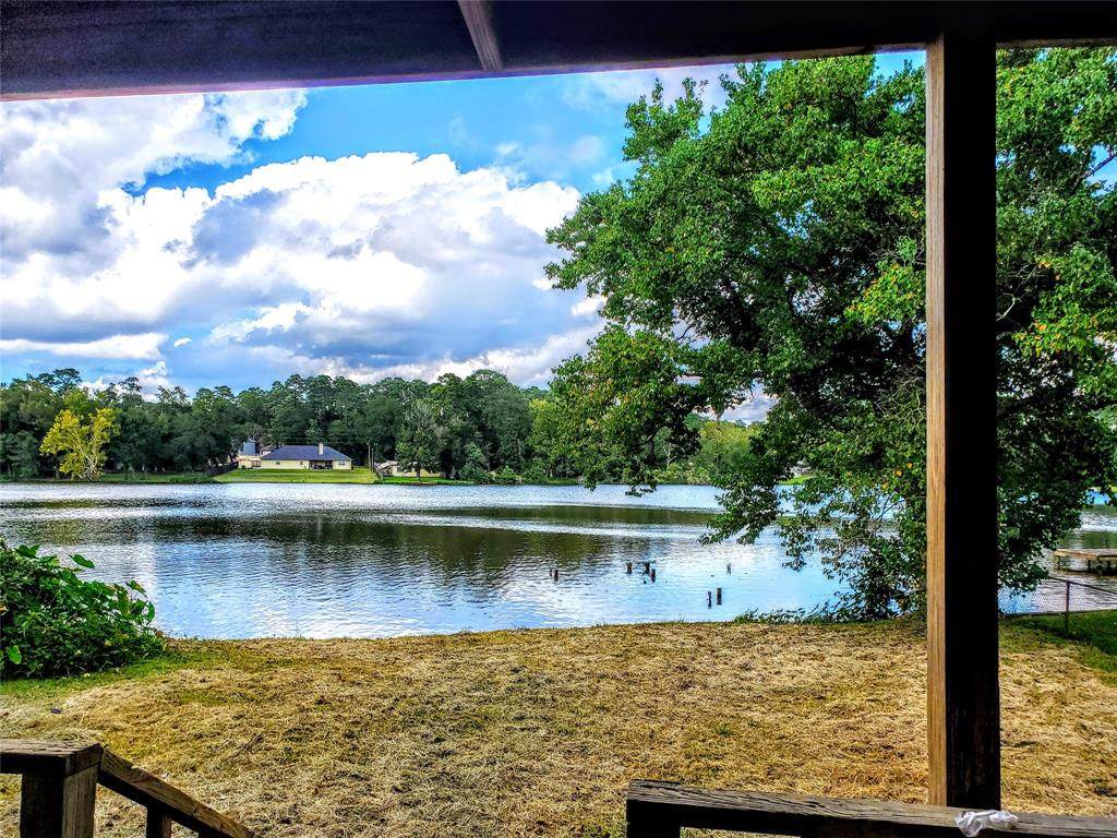 325 Comanche Road - Photo 1