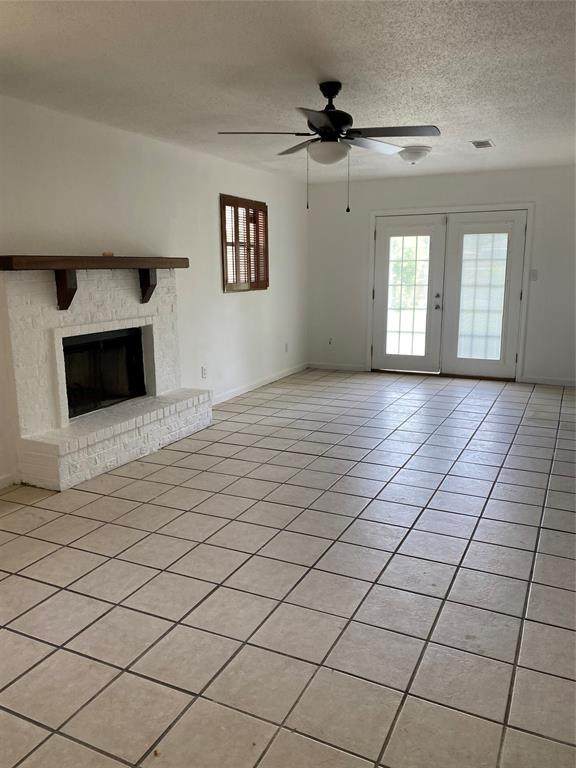 3831 Wentworth - Photo 1