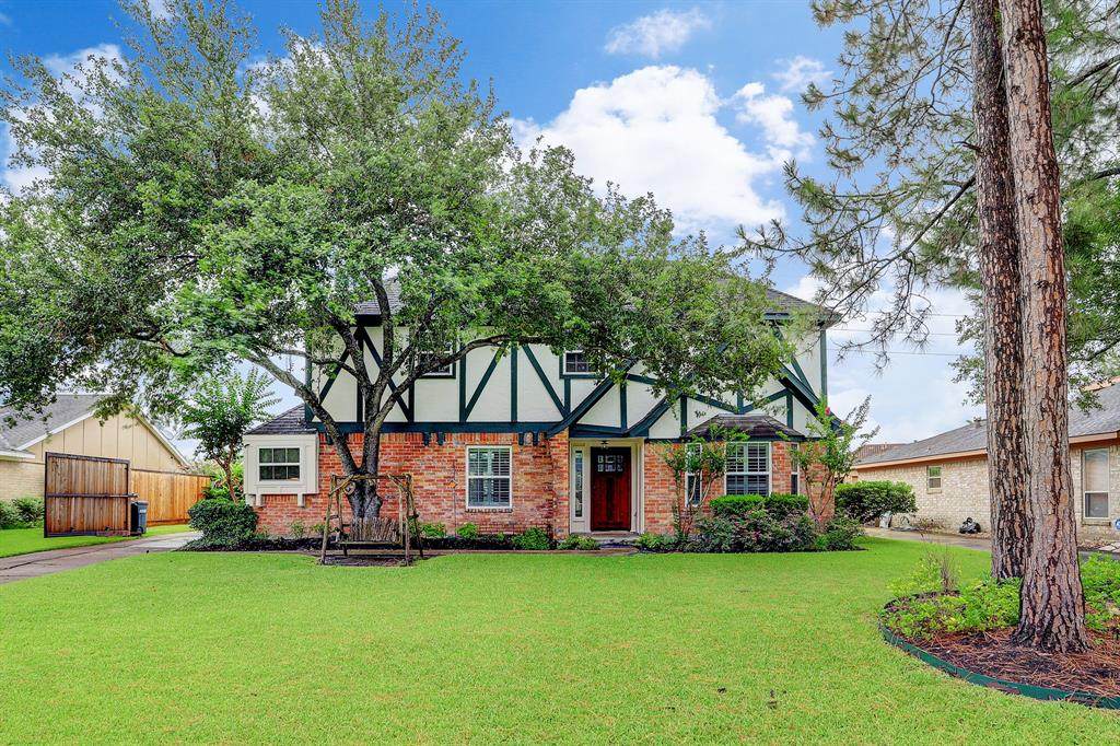 1911 Briarlee Drive - Photo 1