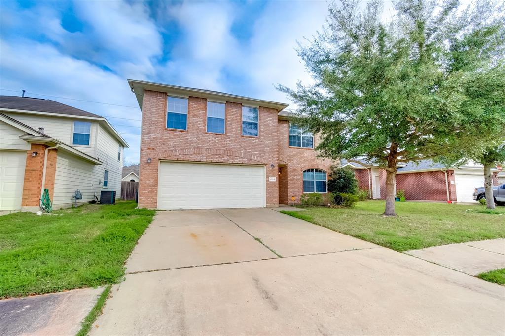19214 Lakota Drive - Photo 1