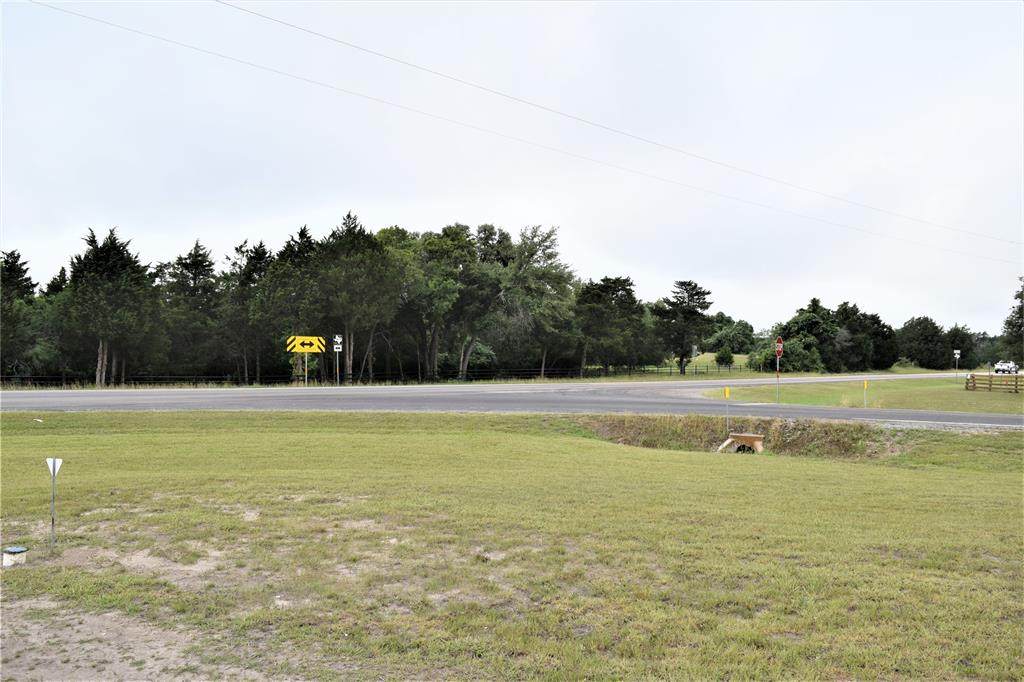 FM 2237 Fm 609 - Photo 1