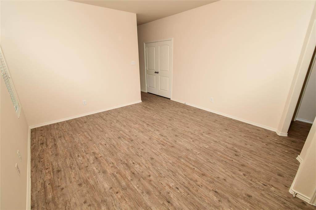10414 Clearwater Way - Photo 1