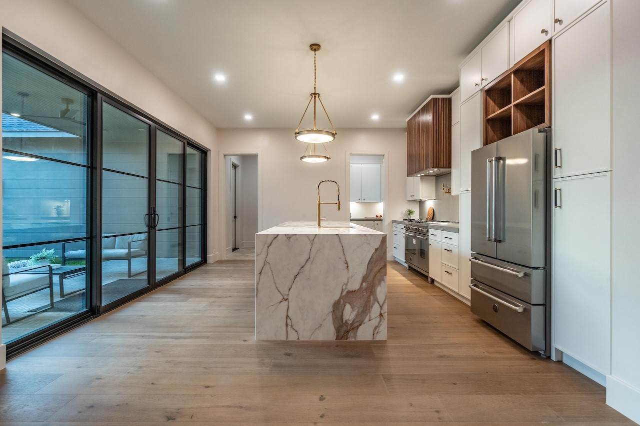 309 Avenue Of Oaks Street - Photo 1