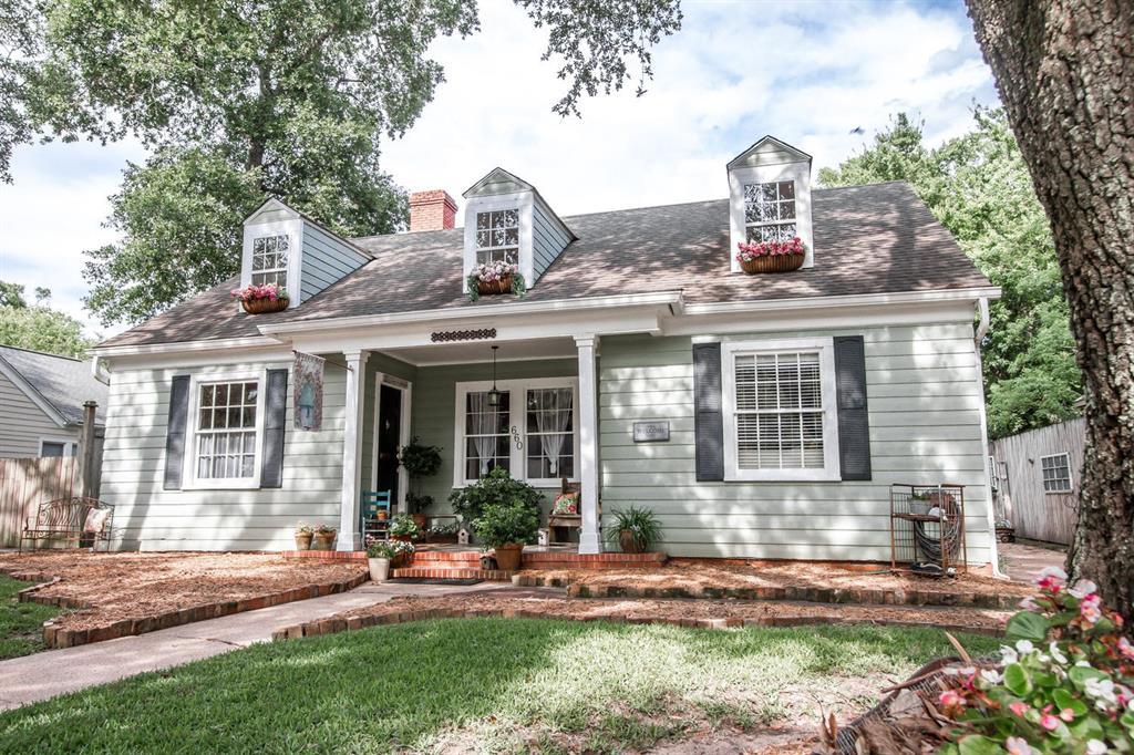 660 23rd Street - Photo 1