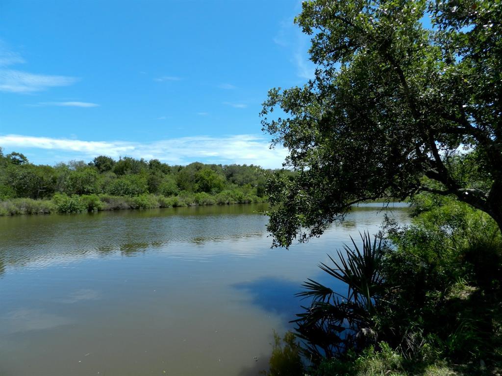 1208 Private Road 4622 - Photo 1