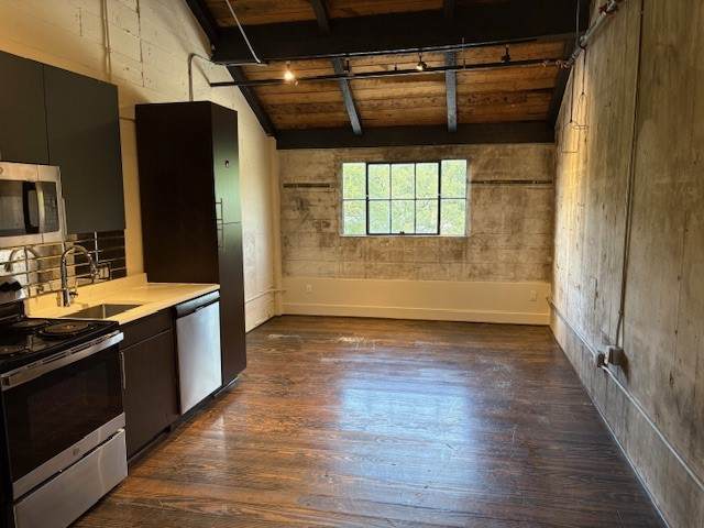 4411 Dallas Street - Photo 1