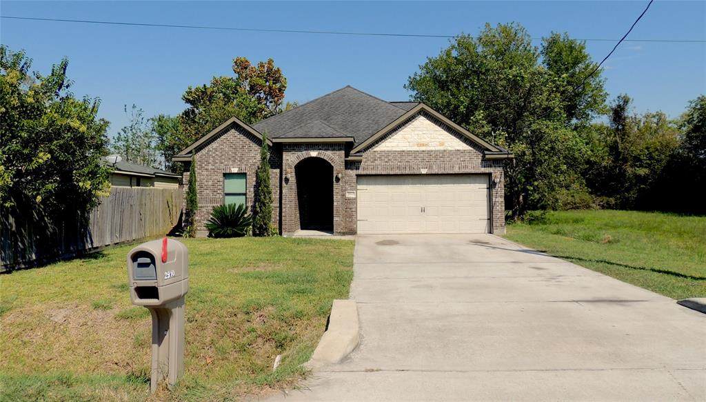 2910 Oklahoma Avenue - Photo 1