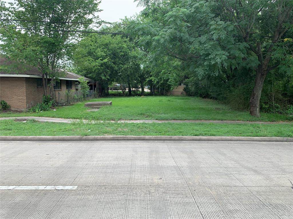 2911 Eastex Fwy Freeway - Photo 1