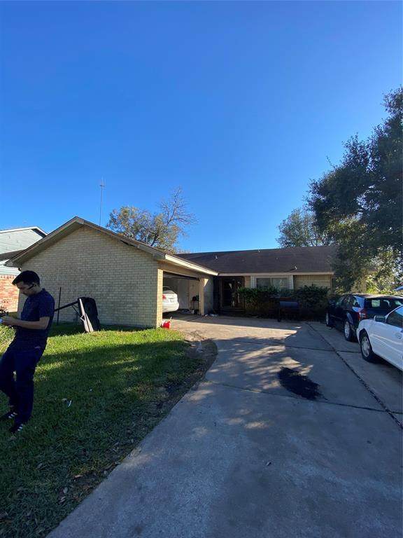 8623 Quail Burg Lane - Photo 1