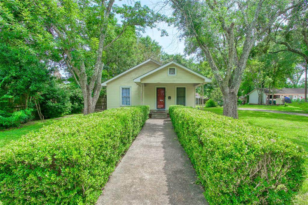 2610 Webster Street - Photo 1