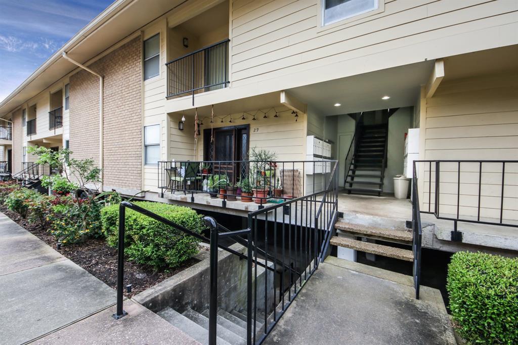 3131 Cummins Street - Photo 1