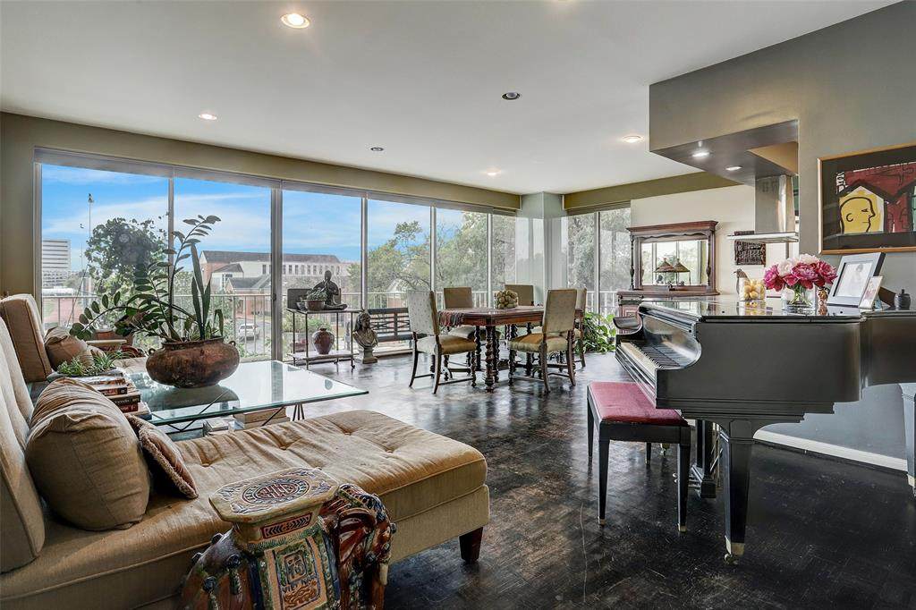 2200 Willowick Road - Photo 1