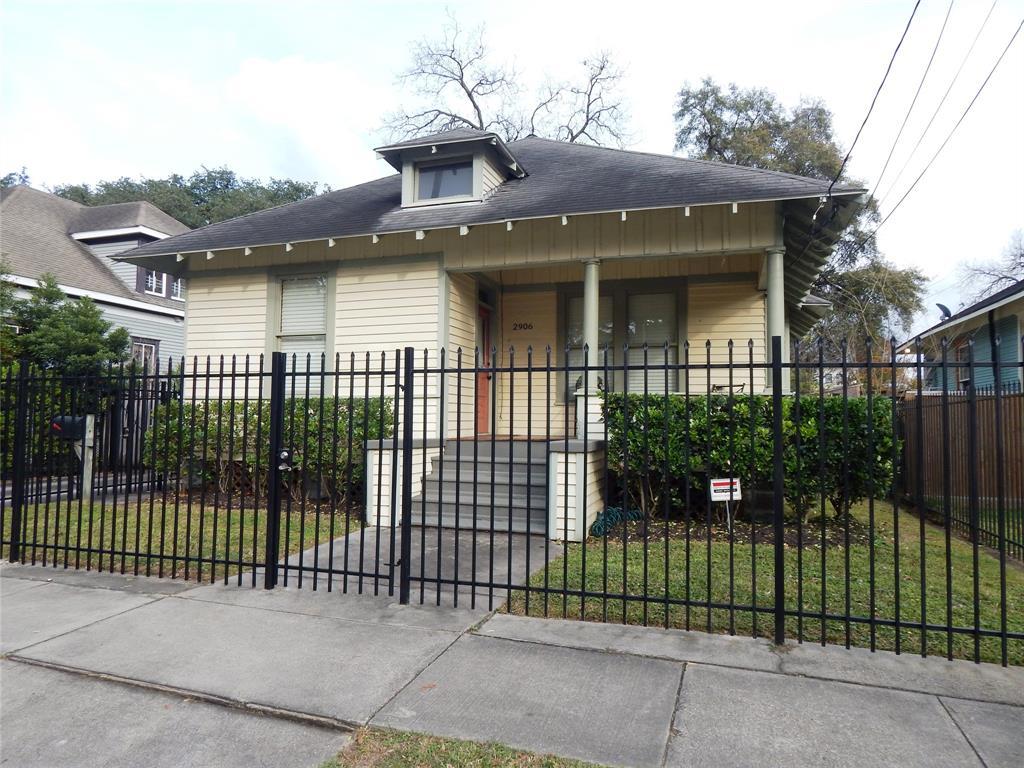 2906 Houston Avenue - Photo 1
