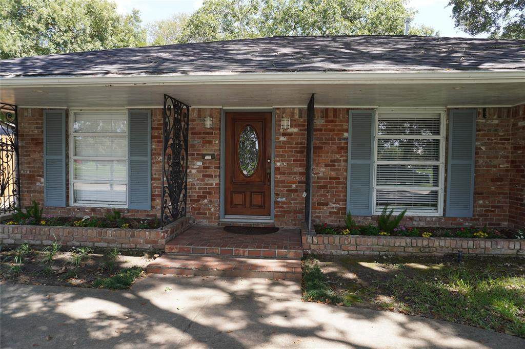 3307 S Braeswood Boulevard - Photo 1