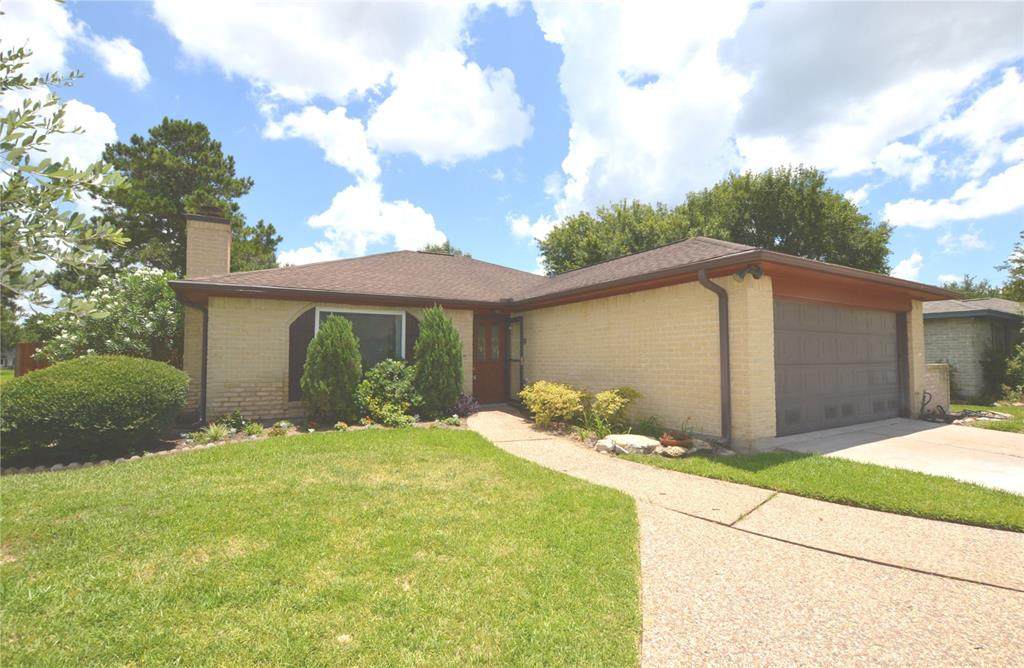 703 Flower Field Court - Photo 1
