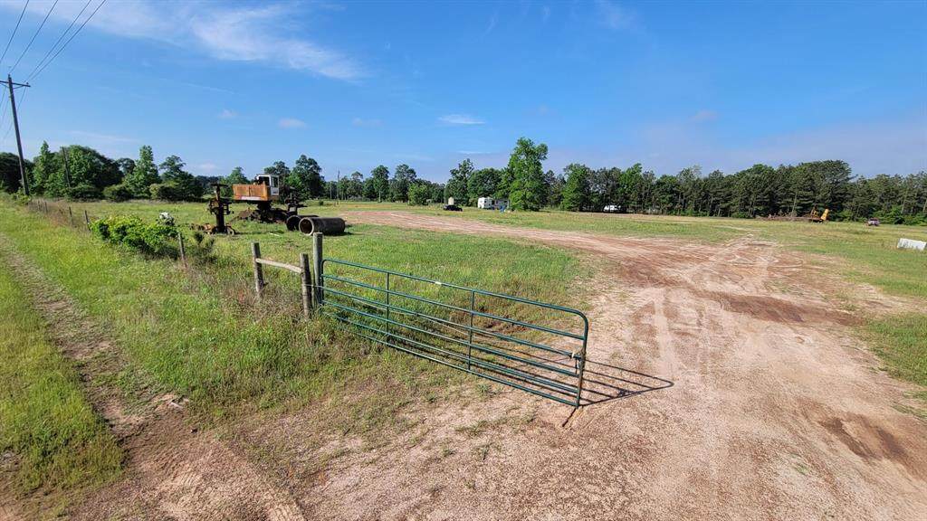 2790 Fm 3081 Road - Photo 1
