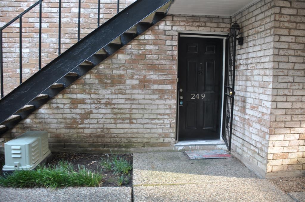 7900 Westheimer Road - Photo 1