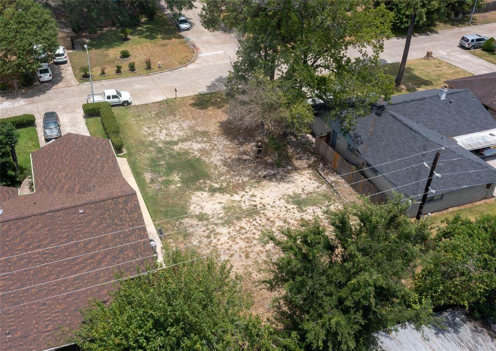 7914 Audubon Forest Drive - Photo 1